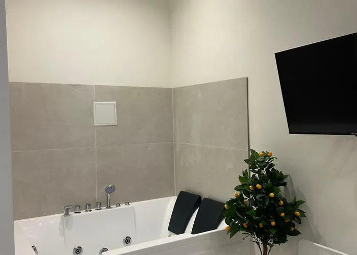 Jacuzzi Prive - Moderne - Strasbnb 公寓